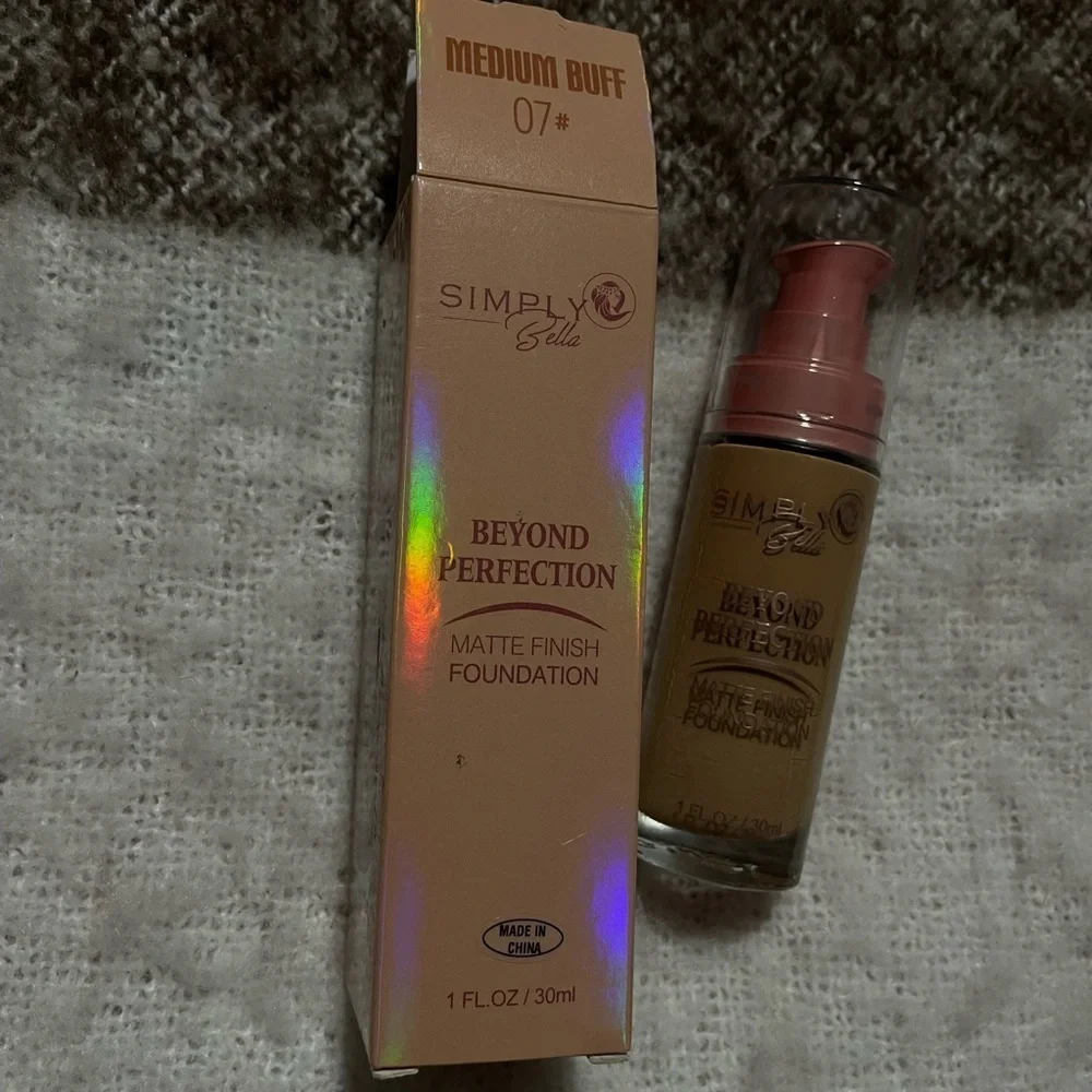 Simply Belle Beyond Perfection Matte Foundation - Medium Buff